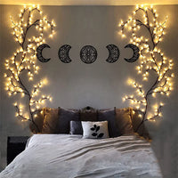 Guirlande de saule lumineuse – guirlande de saule autour d'un lit avec décor de lune