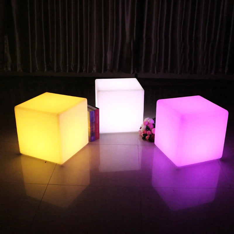 Cube lumineux LED sans fil sur piles, télécommande, 10 à 25 cm