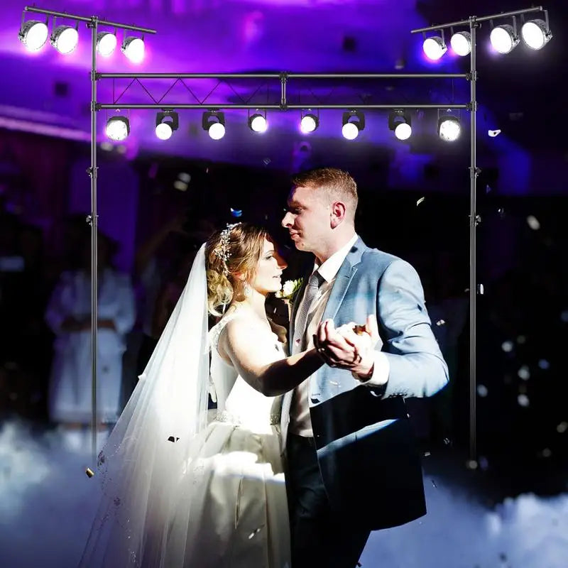 Structure truss portique DJ – portique d'éclairage au-dessus d'une piste de danse de mariage