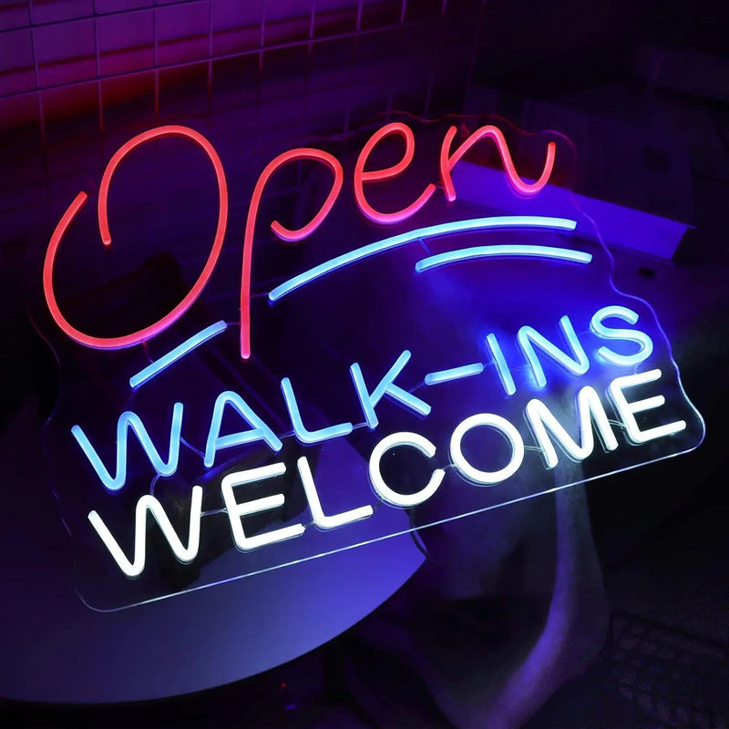 Enseigne néon Open Walk-Ins Welcome – Open rouge, Walk-Ins bleu, Welcome blanc, vue inclinée