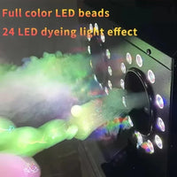 Machine à bulles et fumée IP65 – gros plan sur la couronne de LED et le jet de fumée verte