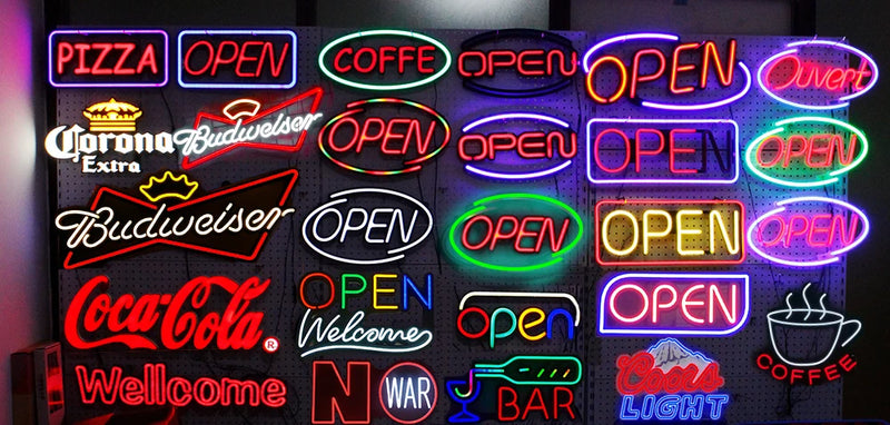 Panneau lumineux ouvert multilingue – exemples d'enseignes OPEN et de motifs lumineux