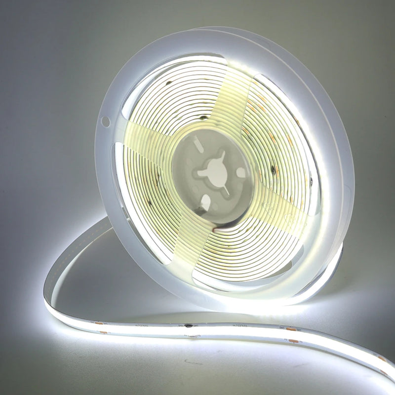 Ruban LED COB fin – bobine blanc froid allumée