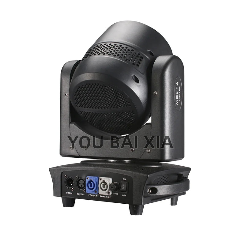 Lot de 2 ou 4 lyres LED wash 7 x 40 W, zoom 3° à 60°, flight case