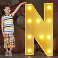 Lettre lumineuse géante 120 cm en carton mousse, 10 ampoules LED blanc chaud