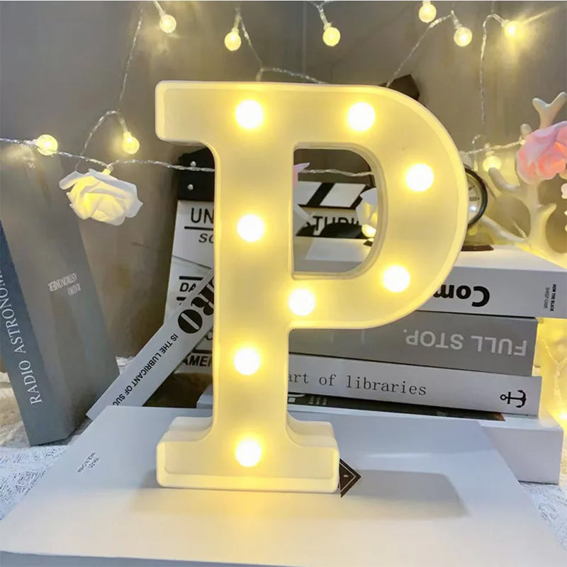 Lettre lumineuse LED 16 cm à piles, A à Z, esperluette et cœur rouge