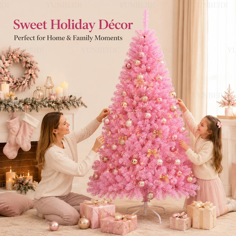 Sapin de Noël rose en PVC – enfants décorant le sapin rose près d'une cheminée