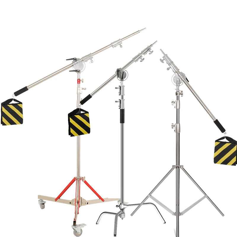 C-stand 2,6 m argenté ou noir avec bras croisé, sac de lest et roulettes au choix