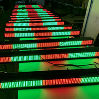 Barre LED stroboscope pixel – barres allumées en rouge et vert